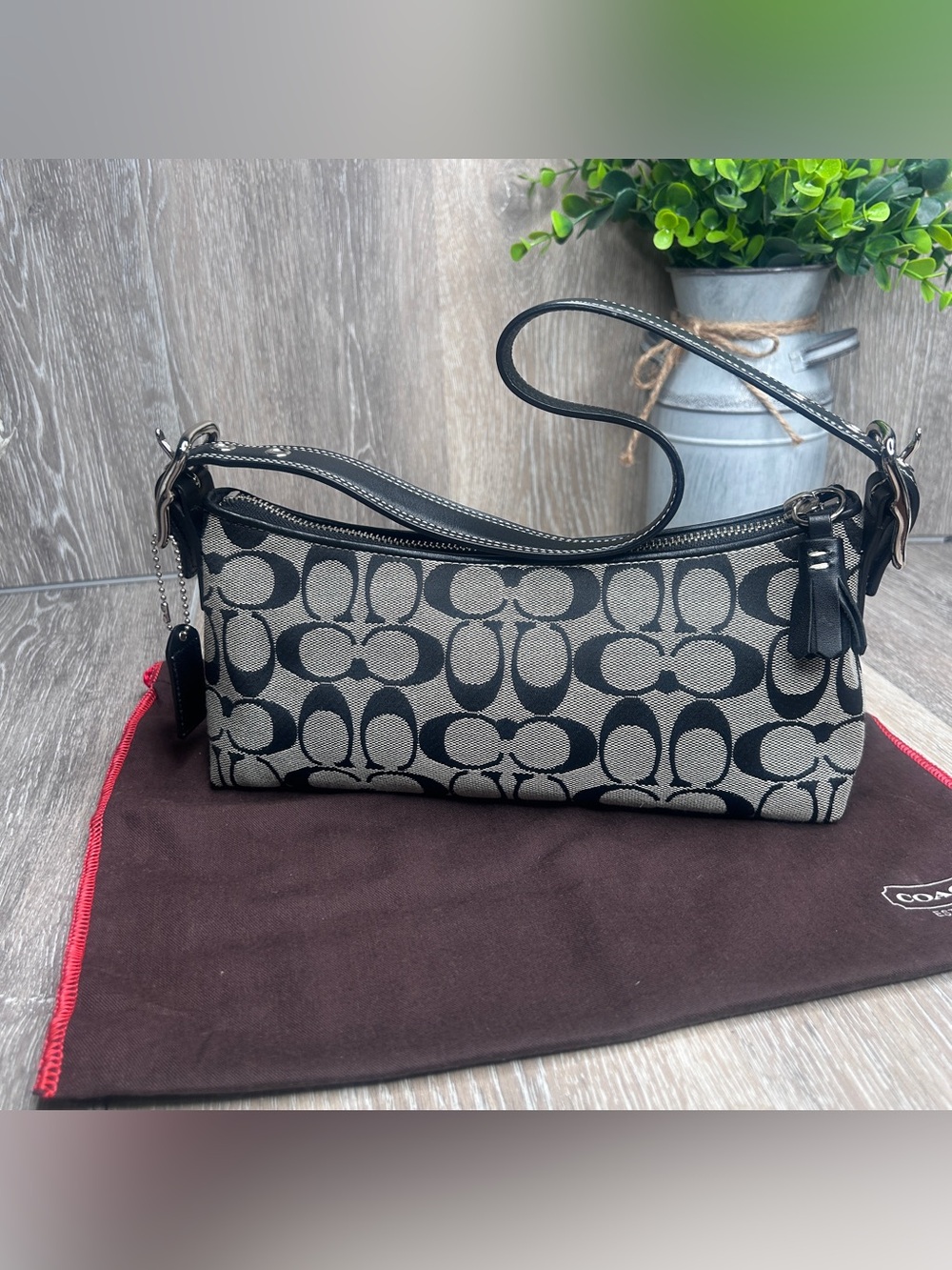 Vintage Coach Black & Grey Signature Jacquard Canvas 8K01 w/Dust Bag Excellent!